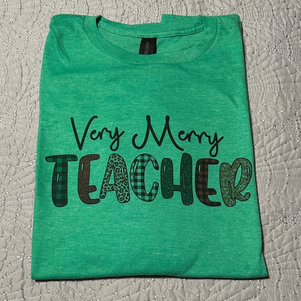 “Very Merry Teacher” Christmas Tee, NEW, Size XL